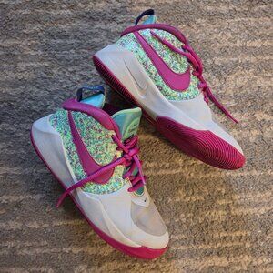 Nike Teamhustle Kids Girls Basketball Sneakers Size 3.5 (youth)